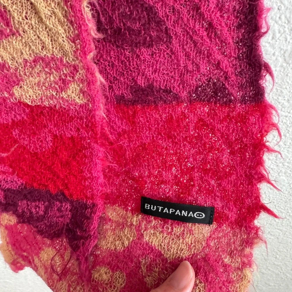 Butapana Japan Pink Floral Patchwork Knit‎ Scarf Fuzzy Magenta Wool Boho